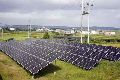 云南泸西 光伏发电照亮乡村振兴路